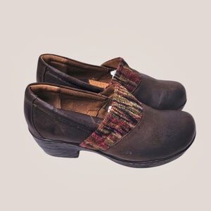 b.o.c Born Concept Leather Clogs Sz 9
